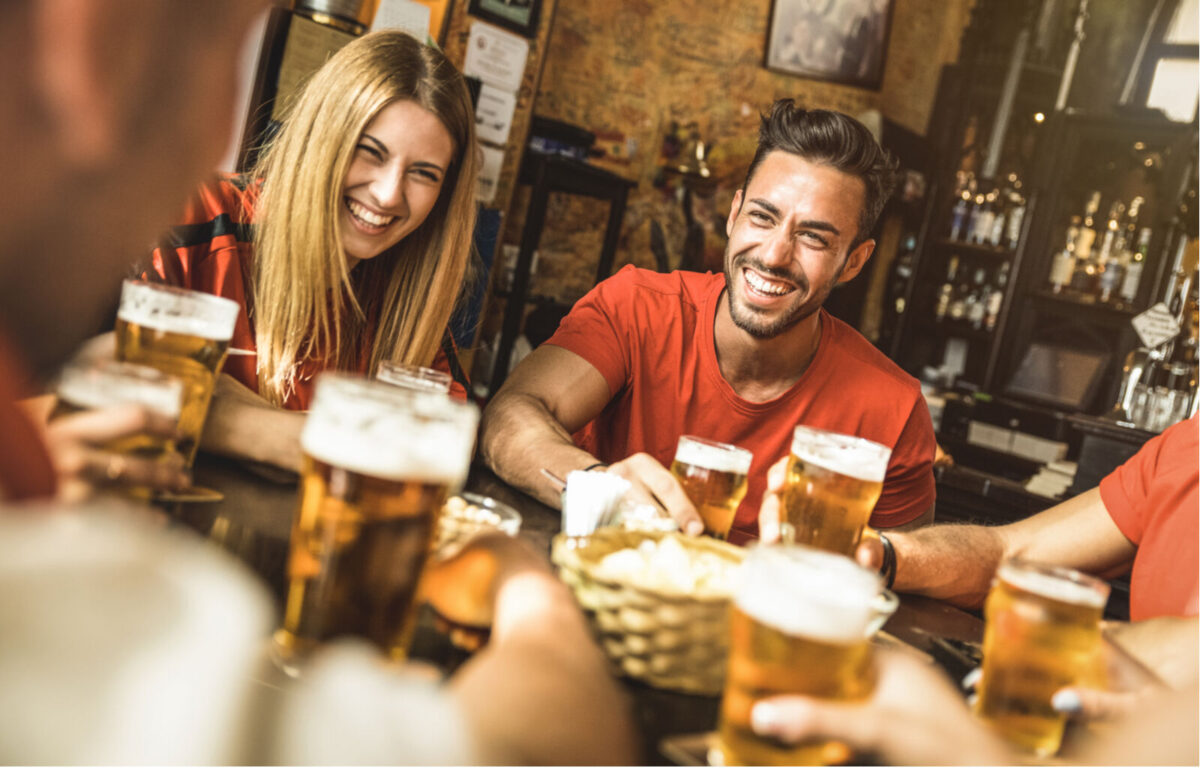 friends enjoying beers near Midtown Ruidoso
