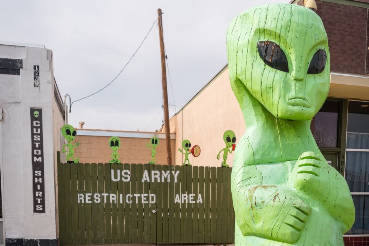 alien sculpture in Roswell, NM