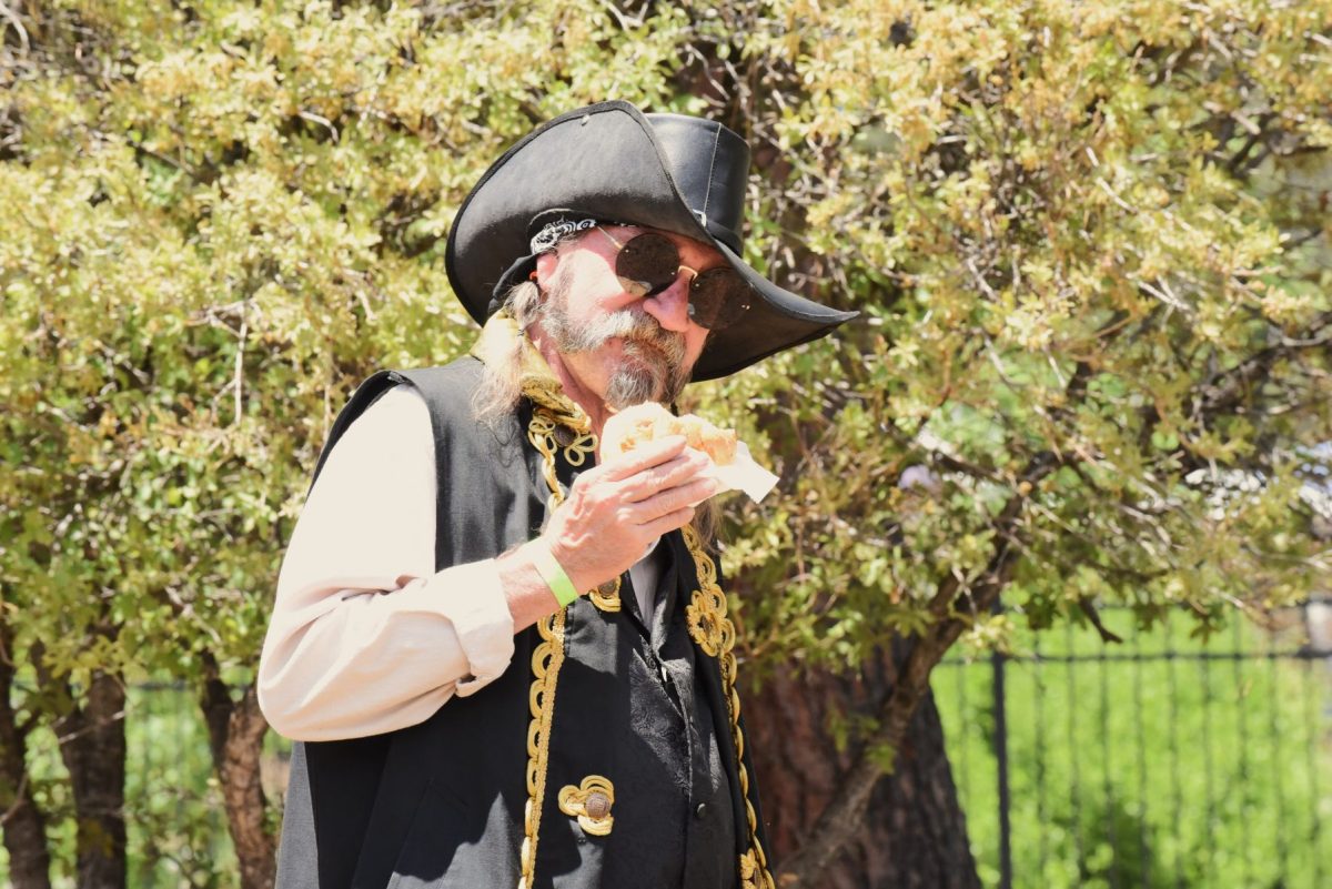 ren fest performer