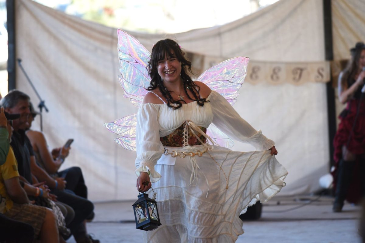 ren fest performer